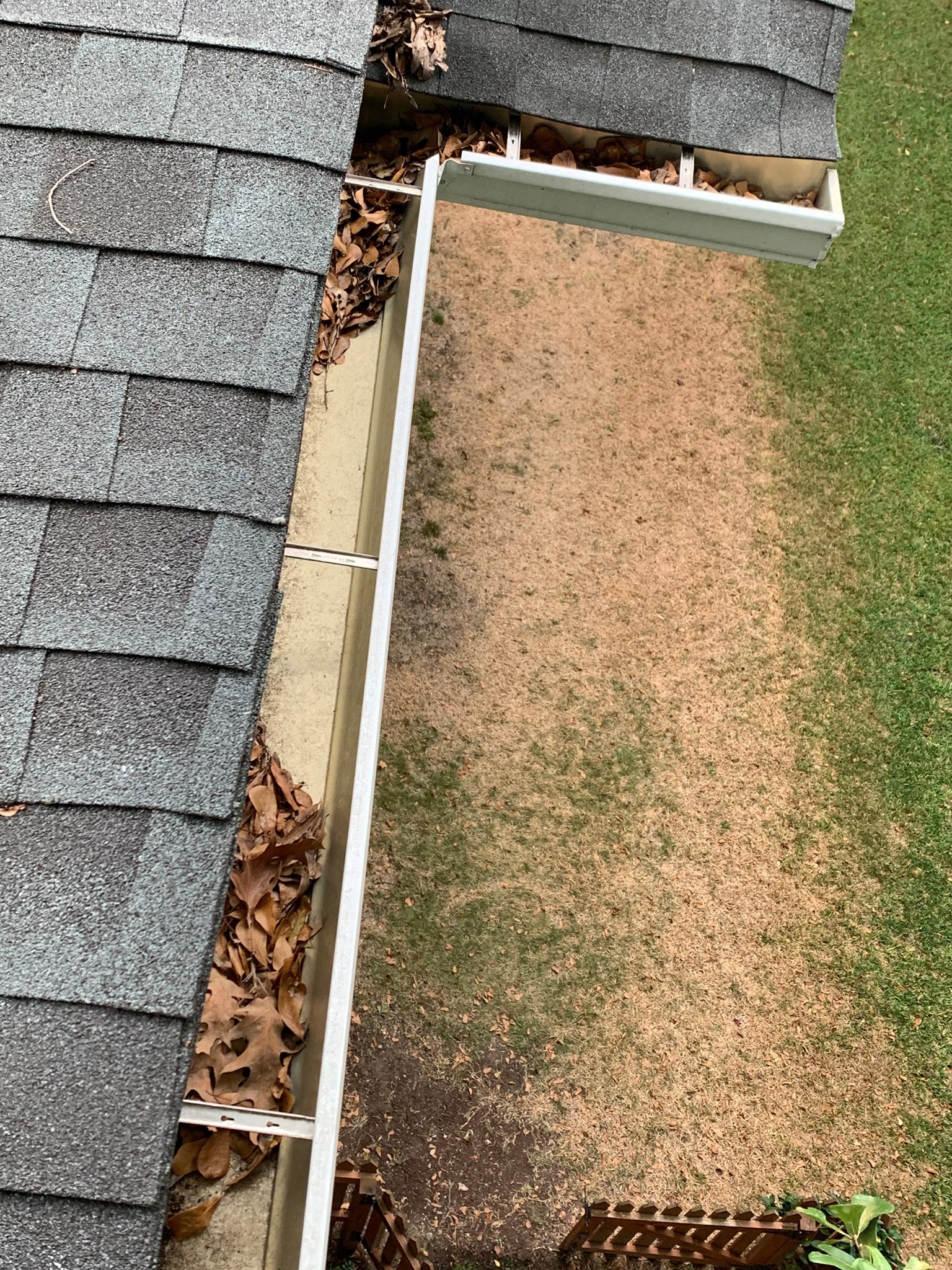 What to Look For When Hiring a Gutter Cleaning Company